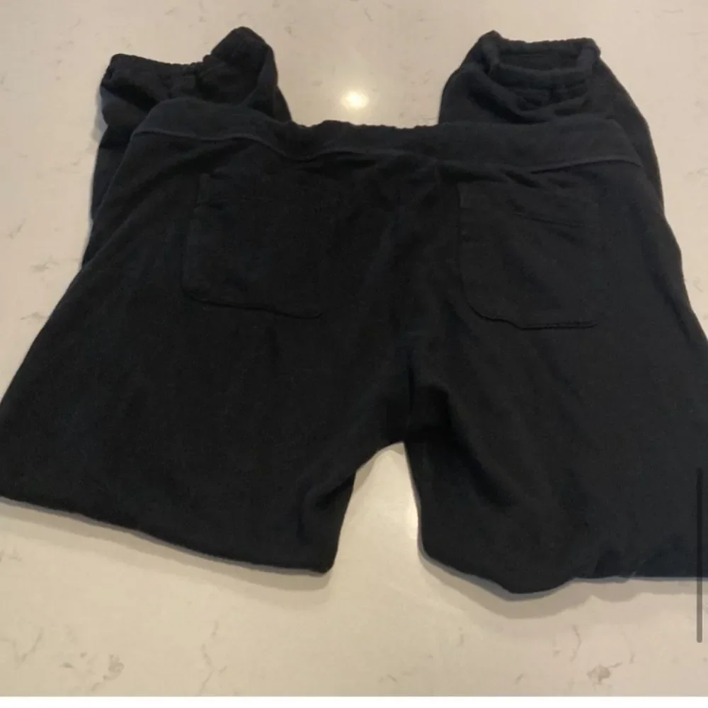 James Perse 100% Supima Cotton French Terry Black Low-Rise Back Pocket Joggers 2